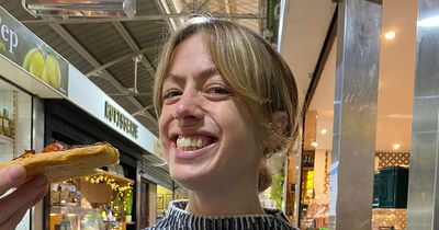 Woman convinces boss to give her two extra paid days off to travel