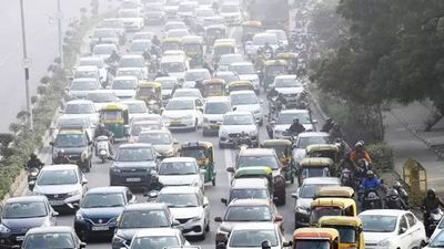 Traffic jam in various parts of Delhi ahead of Christmas
