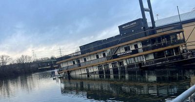 Miller and Carter steakhouse sinks into lake at Lakeside Shopping Centre in Essex