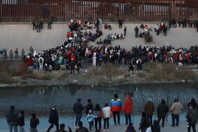 Title 42 border rules confound Washington, migrants alike