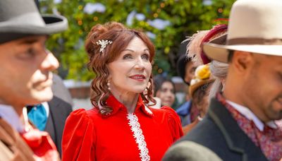 Marilu Henner remembers Christmas in Chicago (and everything else)