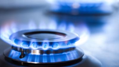 Natural Gas Prices Advance On Frigid Temps; Gas Stocks Mixed With Freeport LNG Delay