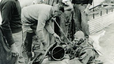 Harold Casement's dive to plug Riverland stormwater drains in 1956 flood a model for 2022