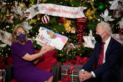 Bidens visit patients at Children's National Hospital