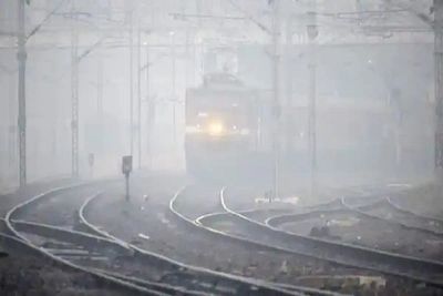 NCR Fog: 14 Delhi-Bound Trains, Including Purushottam Express, Running Late Due To Fog