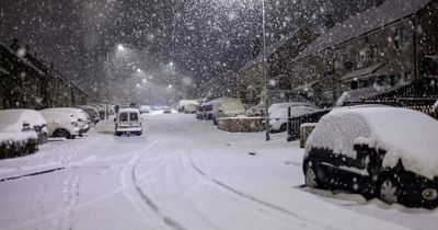 Snow alert with 10cm to fall as Met Office issues warning for White Christmas and ice