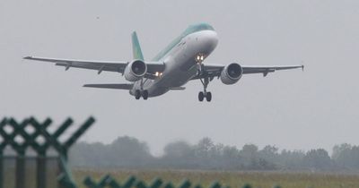 Dublin Airport bound Aer Lingus flight forced to turn back after passengers report engine fire