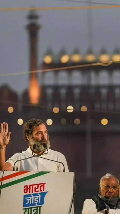 BJP uses communal hatred as weapon to divert people's attention from real issues: Rahul