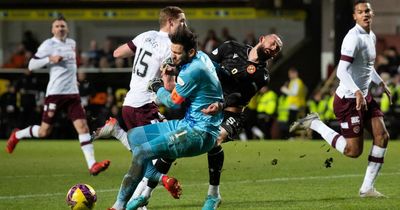 Craig Gordon Hearts injury latest as Robbie Neilson backs 'warrior' to come back from horror collision