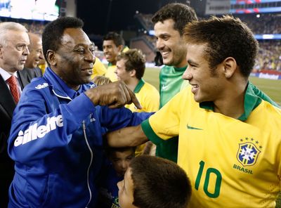 Pele’s Daughter Shares Heartfelt Photo of Father in Hospital