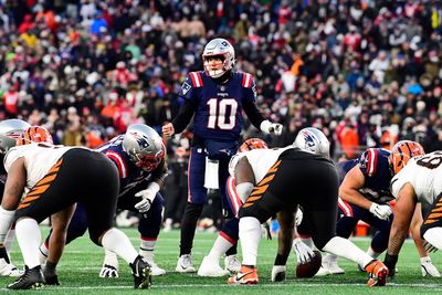 Mac Jones is being called a dirty player for this play against the Bengals