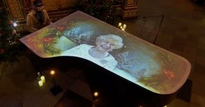 Princess of Wales pays touching tribute as Queen with image on piano for Christmas carol service