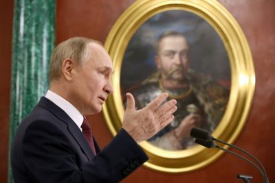 Putin says West aiming to 'tear apart' Russia