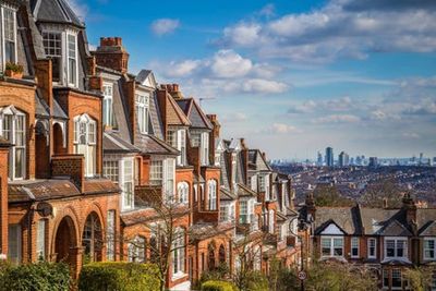 Has the race for space been run? Number of Londoners buying homes outside capital slows to pre-pandemic level