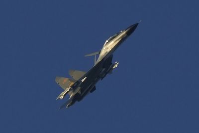 China ‘sends record number of fighter jets’ toward Taiwan