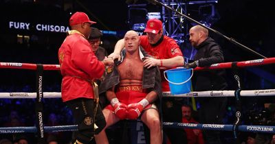 Tyson Fury’s coach explains chat in corner during one-sided Derek Chisora fight