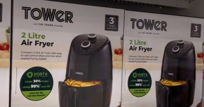 Air fryer Boxing Day sale sees B&M slash price of gadget to under £30