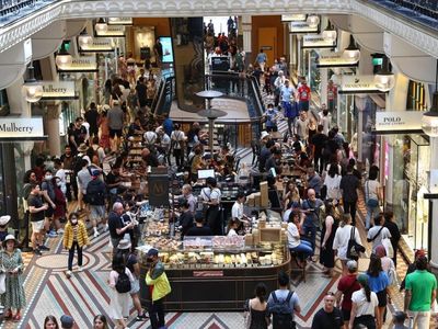 Billions spent on unwanted Christmas gifts