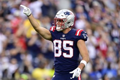 Patriots TE Hunter Henry gets great update on knee injury