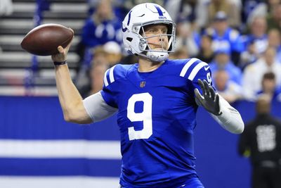 Colts’ Nick Foles to remain starter despite disastrous outing