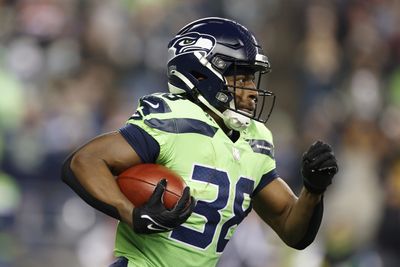 Seahawks announce 3 roster moves going into Week 17
