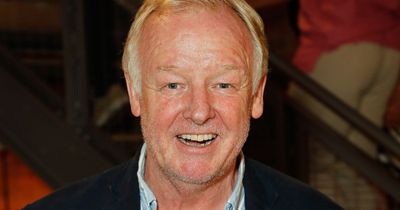 Les Dennis is unrecognisable in Death in Paradise as he transforms into mysterious Danny