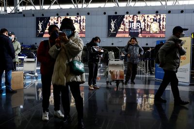 U.S. weighs COVID-prevention measures for travelers from China -Bloomberg News