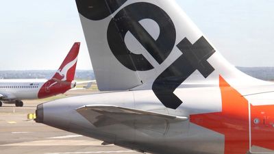 Jetstar apologises after 'miscommunication' sees Bali flight returned to Melbourne
