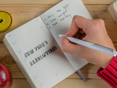 Doctors recommend THESE practical New Year's resolutions for good health in 2023