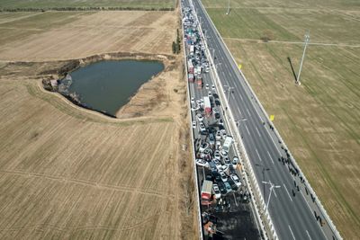 One dead in China highway pile-up involving hundreds of cars