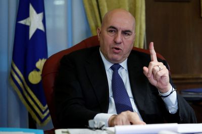 Italy minister cautious on supplying air defence systems to Ukraine