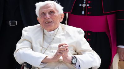 Call for prayers as health of 'very sick' former pope Benedict worsens