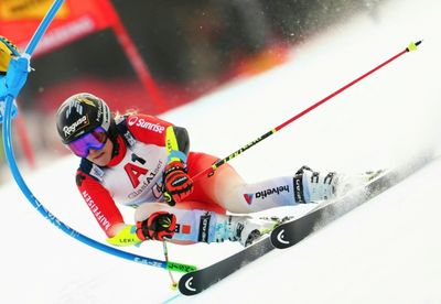 Gut-Behrami edges first run in Semmering giant slalom