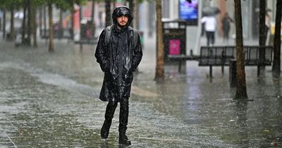 Glasgow weather warning for rain issued as heavy downpour set to hit city