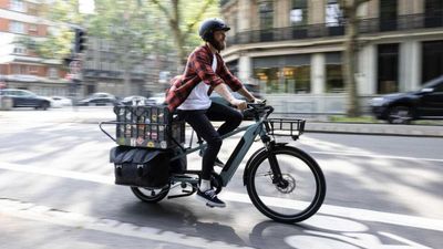 Take A Look At Decathlon's R500 Long-Tail Cargo E-Bike