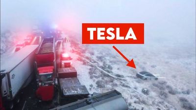 Tesla Owner Shares Video & Story After 30-Car Winter-Weather Pileup