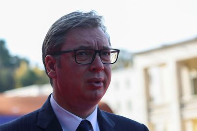 Serbia's Vucic urges Serbs in Kosovo to remove barricades - official