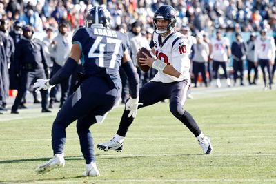 Texans’ Davis Mills climbs to No. 26 in CBS Sports QB power rankings