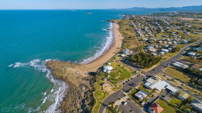 Emu Park apartment building receives council support via Queensland court mediation