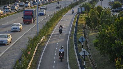 Malaysia Proposes Motorcycle Lanes On All State And Federal Roads