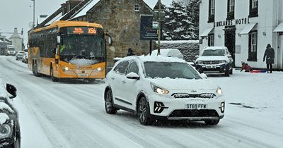 UK snow: Weather charts reveal exact date of Britain's first flurries of 2023