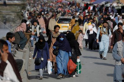 U.N. halts some programs in Afghanistan after ban on women aid workers