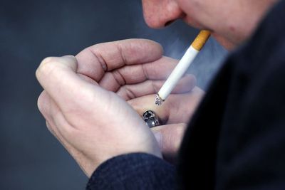 England unlikely to hit smoke-free target – report