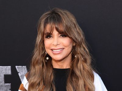 ‘Who is that?’: Paula Abdul fans struggle to recognise singer in festive photos