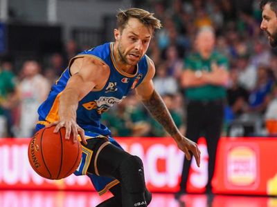 Narrow NBL win for 36ers
