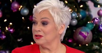 Loose Women's Denise Welch given startling Christmas decorations 'warning' from Linda Robson