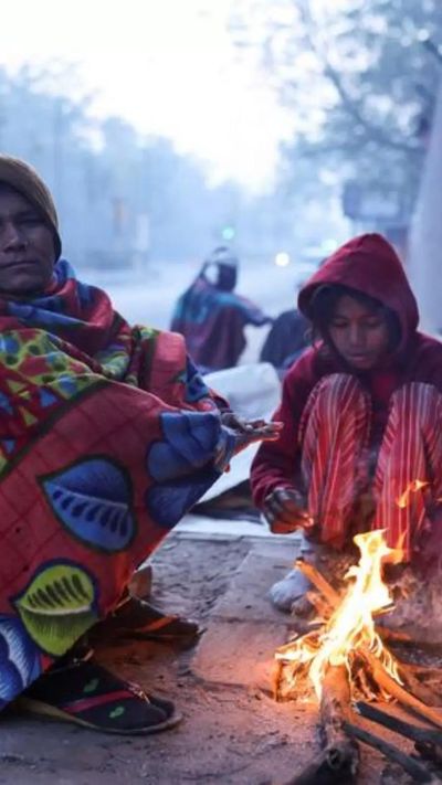Global cold wave: Fog grips north India, snow storms in US, Canada