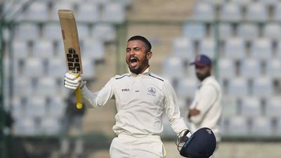 Ranji Trophy: Gutsy Pradosh scores ton as Tamil Nadu eye outright win against Delhi