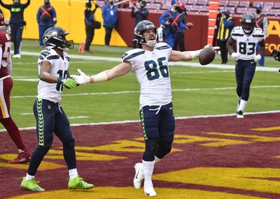 Seahawks re-sign tight end Jacob Hollister to practice squad