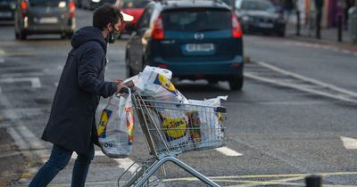New Year’s Eve opening hours for Dunnes, Tesco, Lidl, SuperValu, Aldi as January 1 reminder issued